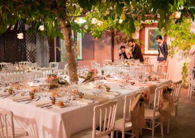 terrasse couverte pour salle de reception de mariage